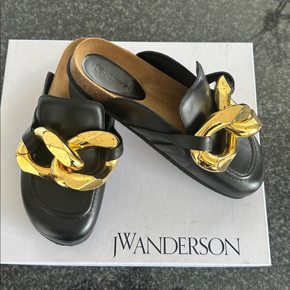 JW Anderson Black Calf Tresor Golf Chain Loafer
Women’s size 41